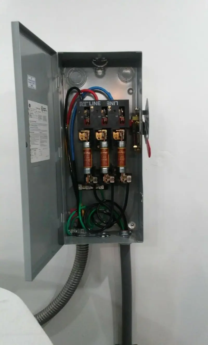 Three-phase disconnect switch installed for Smoke Detector Installation in Dexter